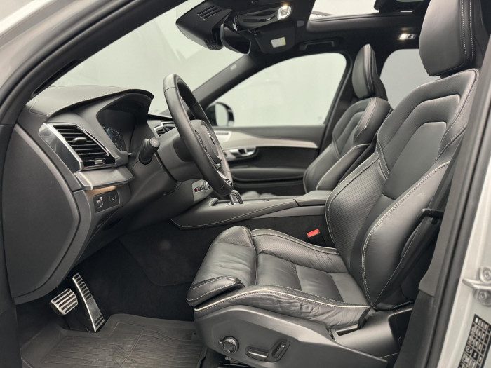 Volvo XC90 B5 AWD R-Design AUT REZERVACE