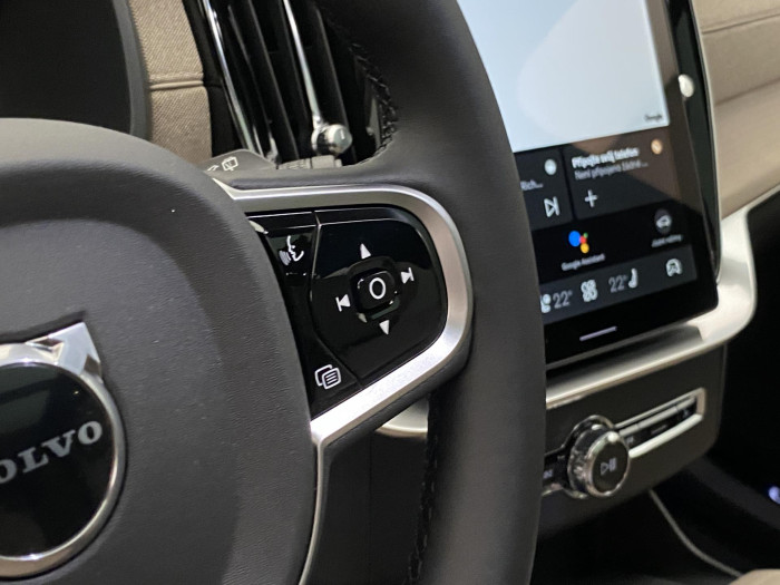 Volvo XC90 T8 AWD RECHARGE DARK ULTRA 7