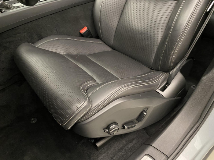 Volvo XC60 D4 AWD R-DESIGN AUT CZ 2.0 d