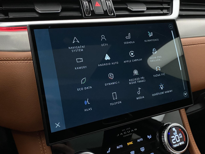 Jaguar F-Pace REZERVACE