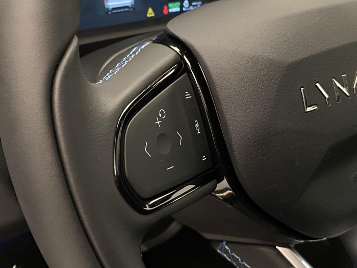 Lynk & Co 01 PHEV DCT AUT 1.maj