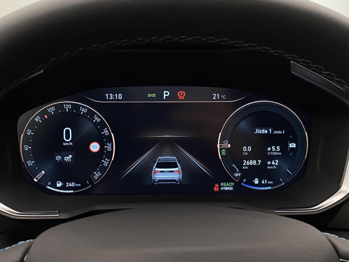 Lynk & Co 01 PHEV DCT AUT REZERVACE