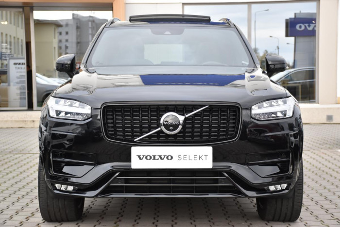 Volvo XC90 B5 AWD R-Design REZERVACE