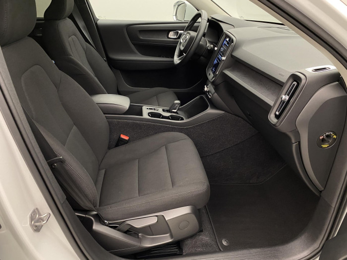 Volvo XC40 T2 MOMENTUM AUT CZ 1.5 Momentum