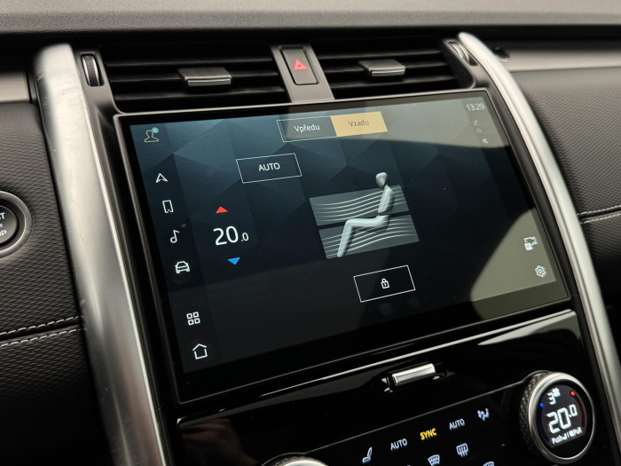 Land Rover Discovery D250 R-DYNAMIC SE REZERVACE 3.0 d Dynamic SE