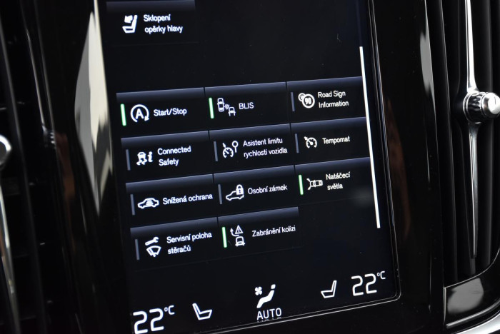 Volvo V90 D4 AWD MOMENTUM REZERVACE 2.0 d Momentum