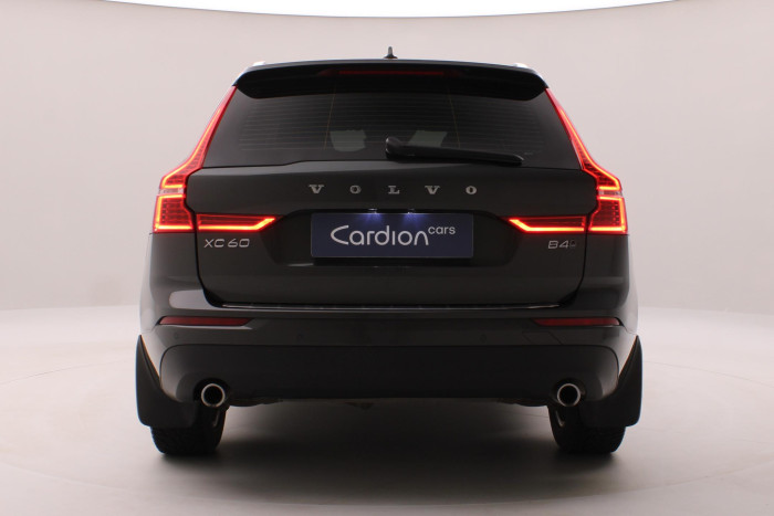 Volvo XC60 B4 AWD DARK PLUS AUT