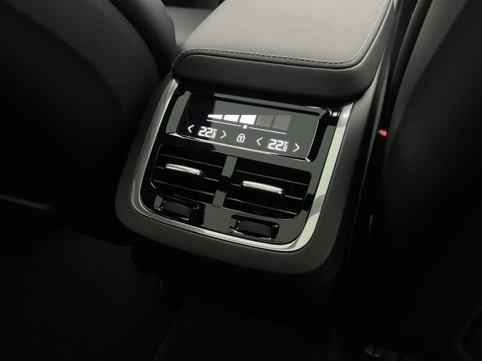 Volvo XC60 B5 AWD ULTRA BLACK EDITION AUT 2.0 Edition