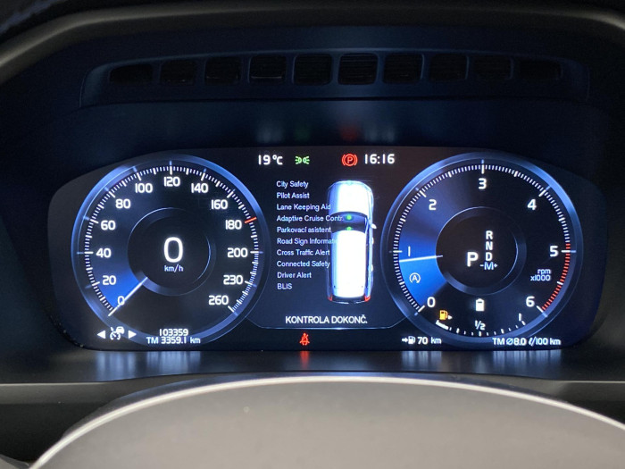 Volvo XC90 B5 AWD INSCRIPTION AUT 7míst