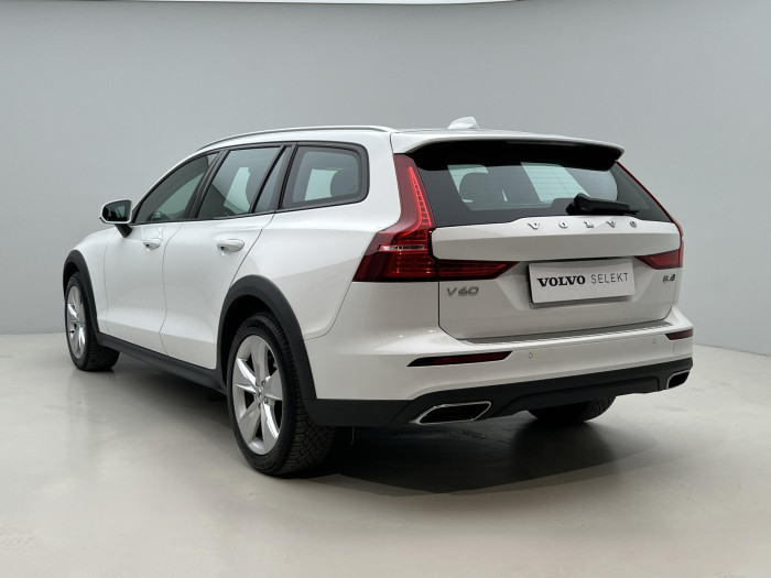 Volvo V60 CC B4 AWD AUT 1.maj 2.0 CC CC