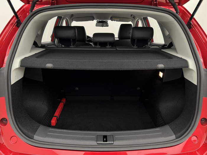 MG ZS 1.0T EXCLUSIVE AUT CZ 1.maj. 1.0 Exclusive