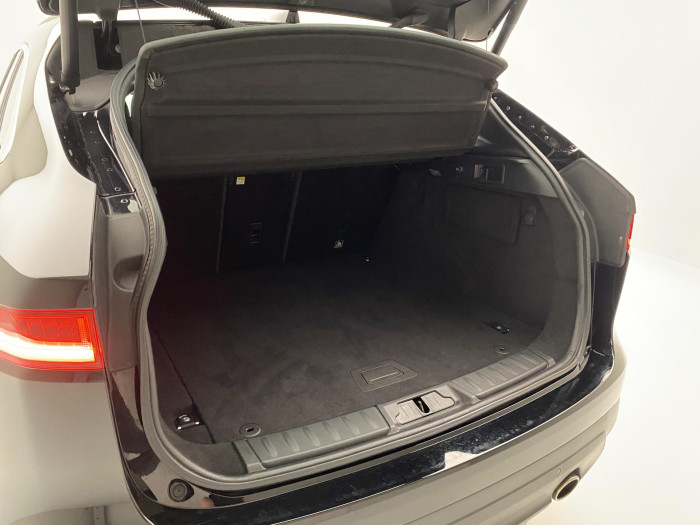 Jaguar F-Pace 35t AWD AUT REZERVACE