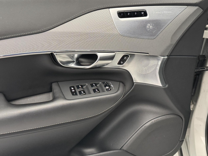 Volvo XC90 B6 AWD R-DESIGN CZ 7 míst