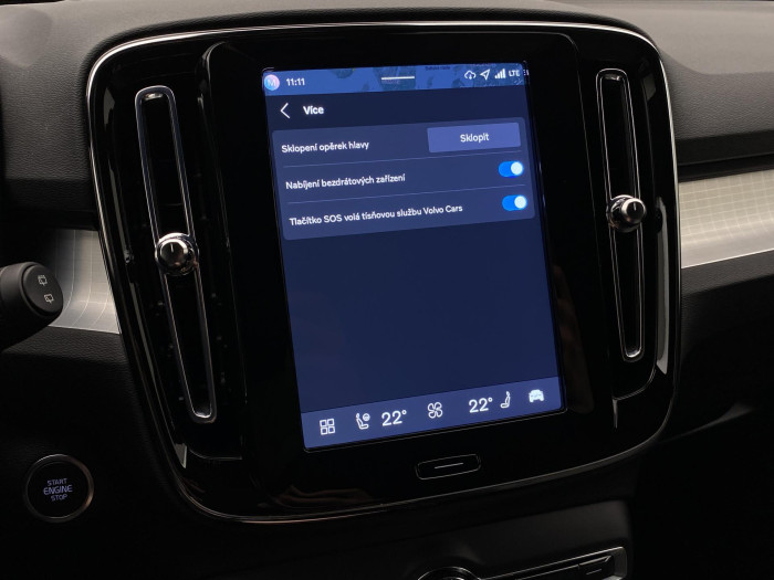 Volvo XC40 B3 DARK PLUS REZERVACE