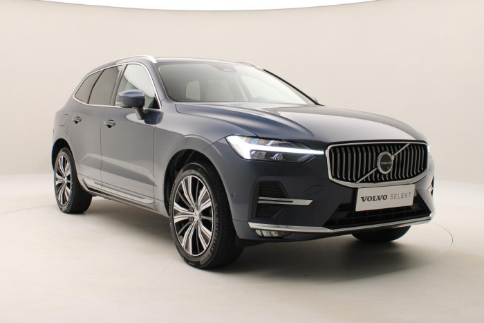 Volvo XC60 B4 AWD ULTIMATE AUT REZERVACE