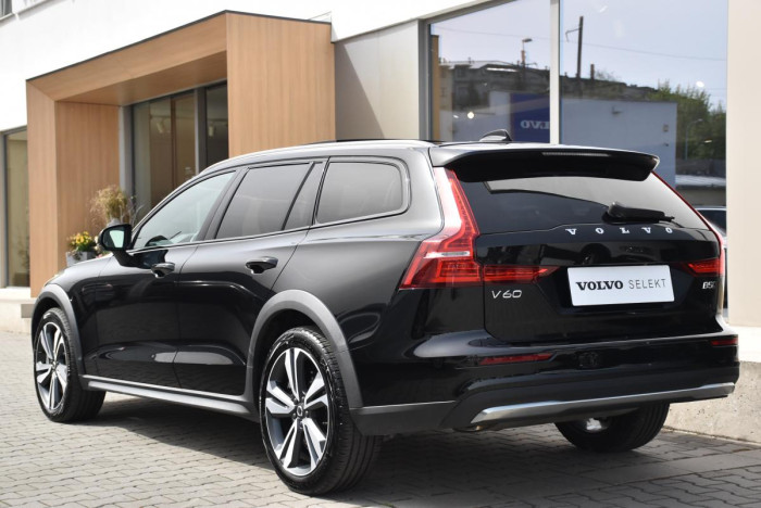 Volvo V60 CC B5 AWD ULTIMATE AUT 1.maj. 2.0 CC CC