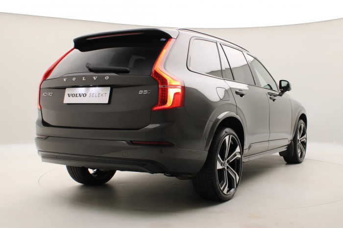 Volvo XC90 B5 AWD ULTIMATE DARK REZERVACE