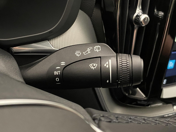 Volvo XC60 B5 AWD ULTIMATE BLACK EDITION 2.0 Edition