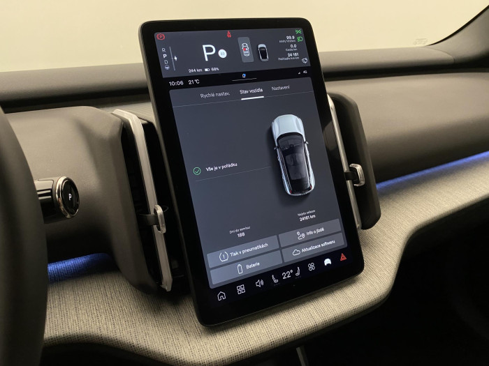 Volvo EX30 PURE ELECTRIC PLUS RWD