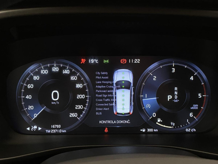 Volvo XC40 D4 AWD INSCRIPTION REZERVACE 2.0 d