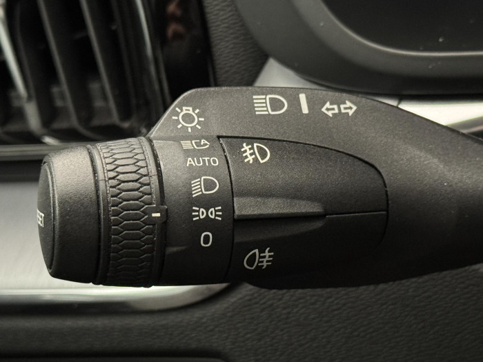 Volvo XC60 T5 MOMENTUM CZ 1.maj 2.0 Momentum