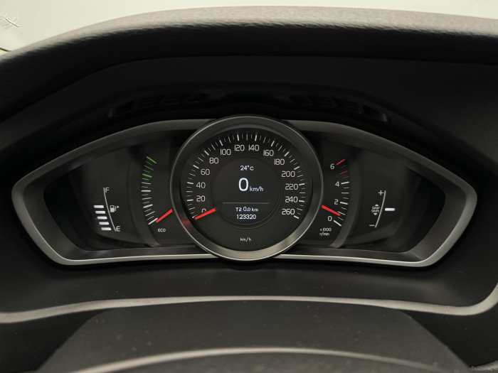 Volvo V40 D2 MOMENTUM 2.0 d Momentum