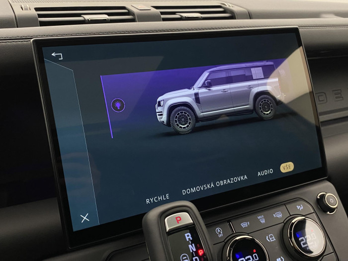 Land Rover Defender OCTA BLACK P635