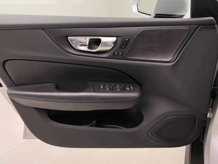 Volvo V60 CC B4 AWD MOMENTUM AUT 2.0 CC CC Momentum