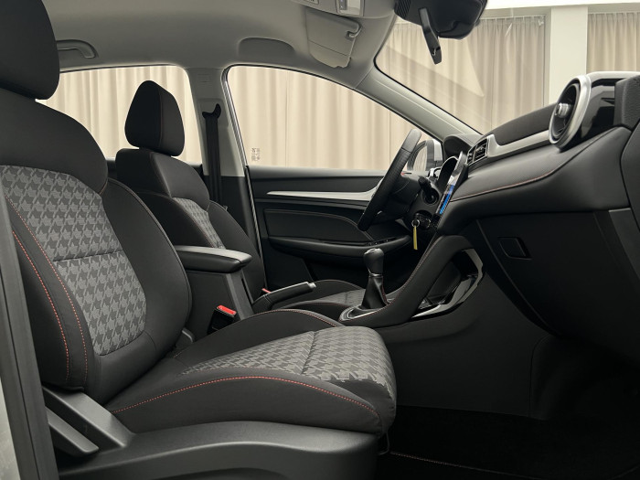 MG ZS 1.5 ESSENTIAL PLUS CZ 1.maj.