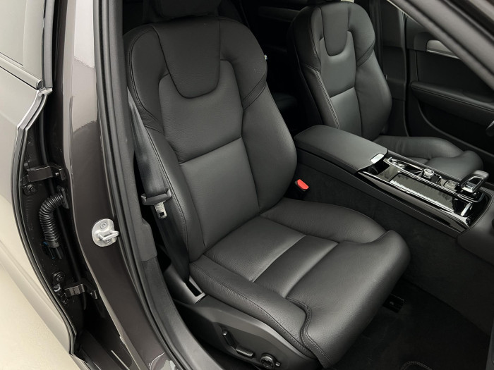 Volvo V90 T6 AWD RECHARGE PLUS DARK AUT