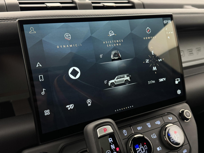 Land Rover Defender OCTA P635