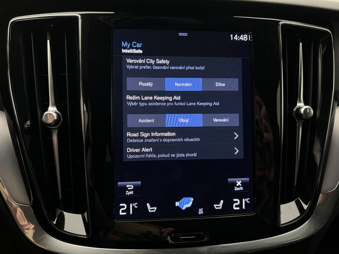 Volvo V60 D3 MOMENTUM PRO 1.maj. 2.0 d Momentum