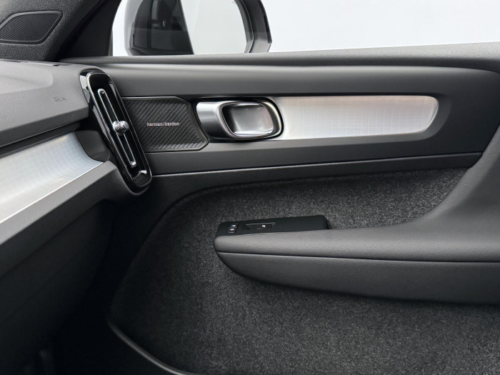 Volvo XC40 B4 AUT ULTRA BLACK EDITION 2.0 Edition