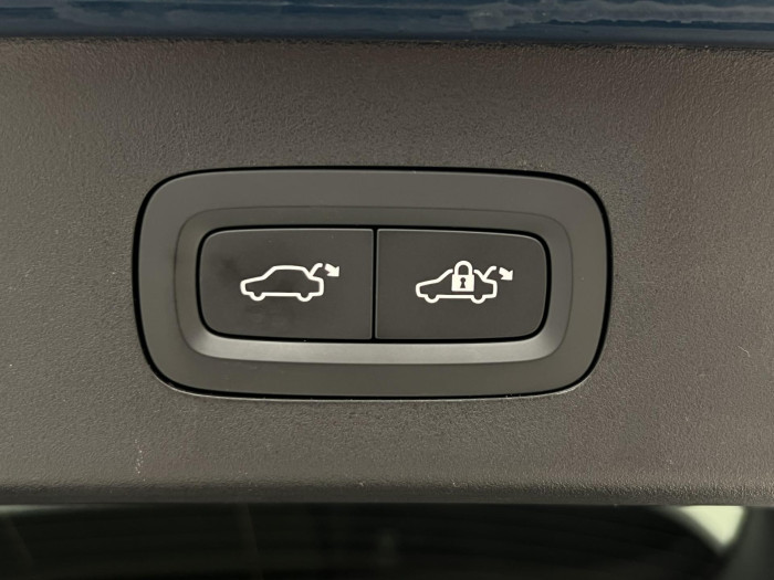 Lynk & Co 01 PHEV DCT AUT 1.maj.