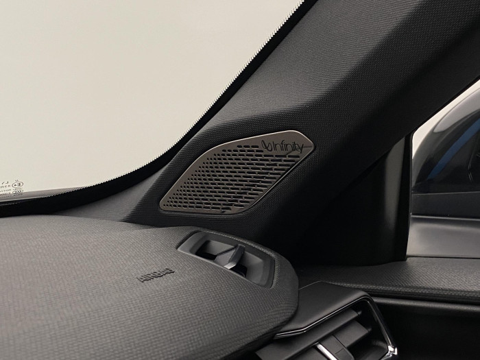 Lynk & Co 01 PHEV DCT REZERVACE