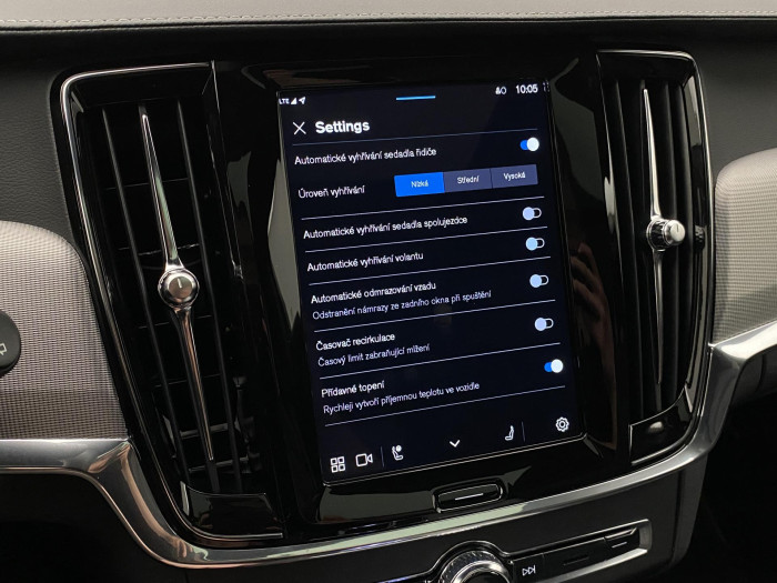 Volvo V90 B5 ULTIMATE DARK AUT 1.maj