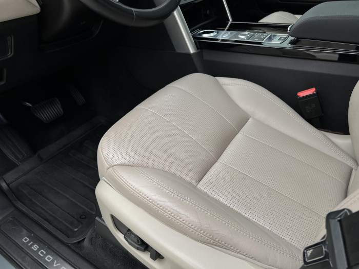 Land Rover Discovery 3.0 TDV6 HSE AWD AUT CZ