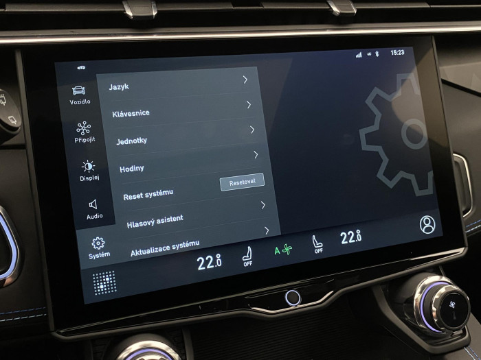 Lynk & Co 01 PHEV DCT AUT 1.maj