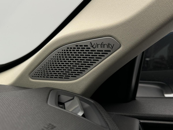 Lynk & Co 01 PHEV DCT AUT