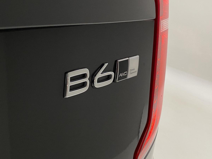 Volvo XC90 B6 AWD ULTIMATE DARK AUT CZ