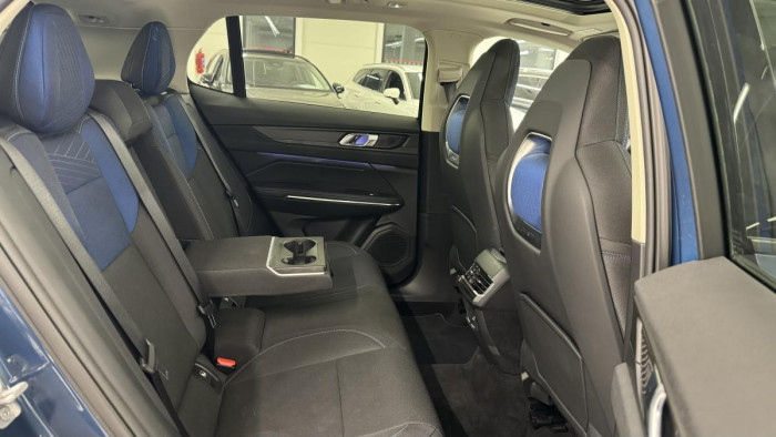 Lynk & Co 01 PHEV DCT AUT 1.maj. REZERVACE