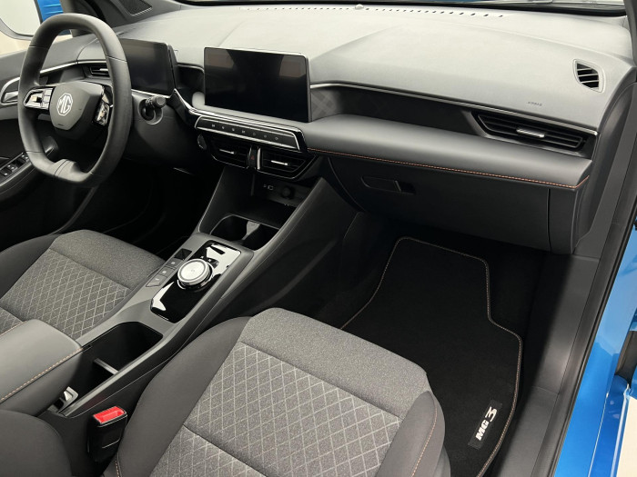 MG MG3 1.5 EMOTION Hybrid+ AUT CZ