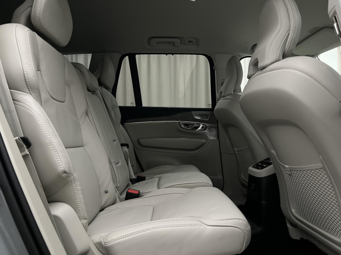 Volvo XC90 T8 AWD RECHARGE ULTRA BRIGHT