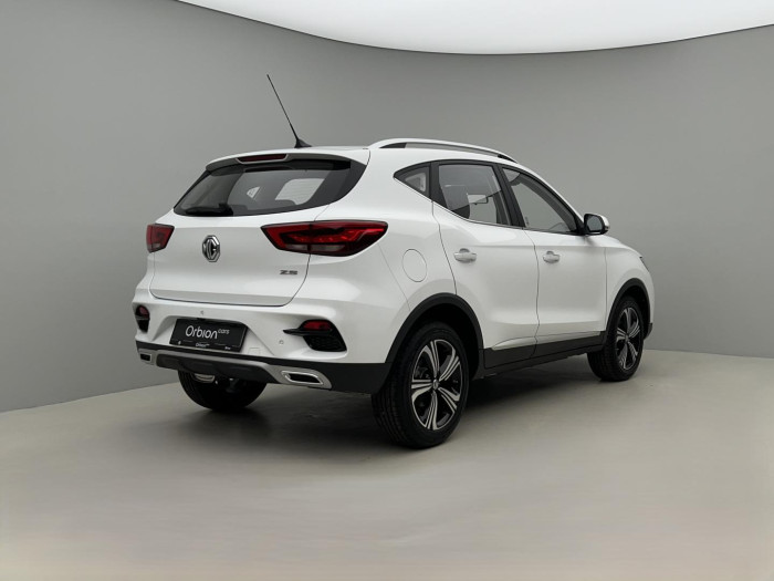 MG ZS ESSENTIAL PLUS 1.5. AKCE-20TIS