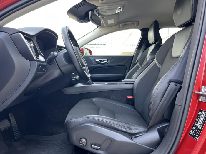 Volvo V60 CROSS COUNTRY D4 AWD Aut 1.maj 2.0 d