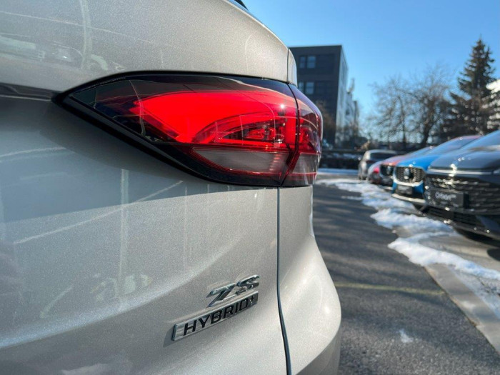 MG ZS HYBRID+ ESSENTIAL