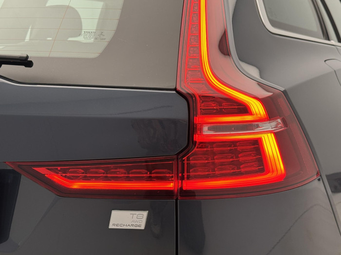 Volvo V60 T8 AWD RECHARGE INSCRIPTION