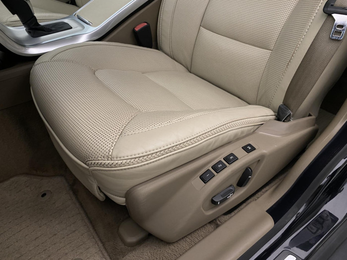 Volvo XC70 D4 AWD SUMMUM AUT CZ 2.4 d Summum