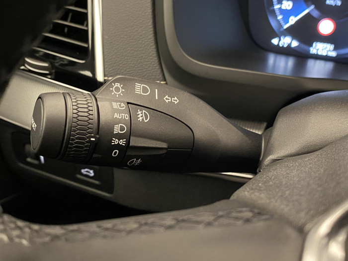 Volvo XC90 B5 AWD R-DESIGN AUT