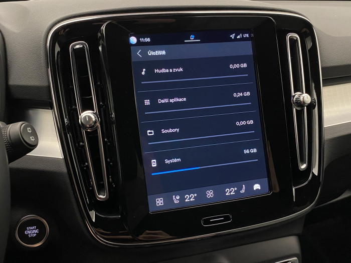 Volvo XC40 B3 AUT PLUS BLACK EDITION